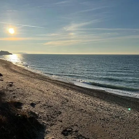 Happy Place Ruegen Comfortable 펜션 *