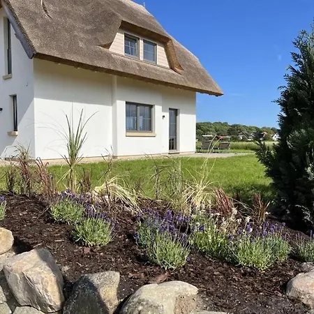 Happy Place Ruegen Comfortable 펜션 *